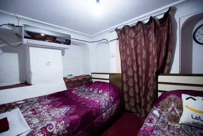 بوم گردی عمارت قاجاریه - واحد یک دری