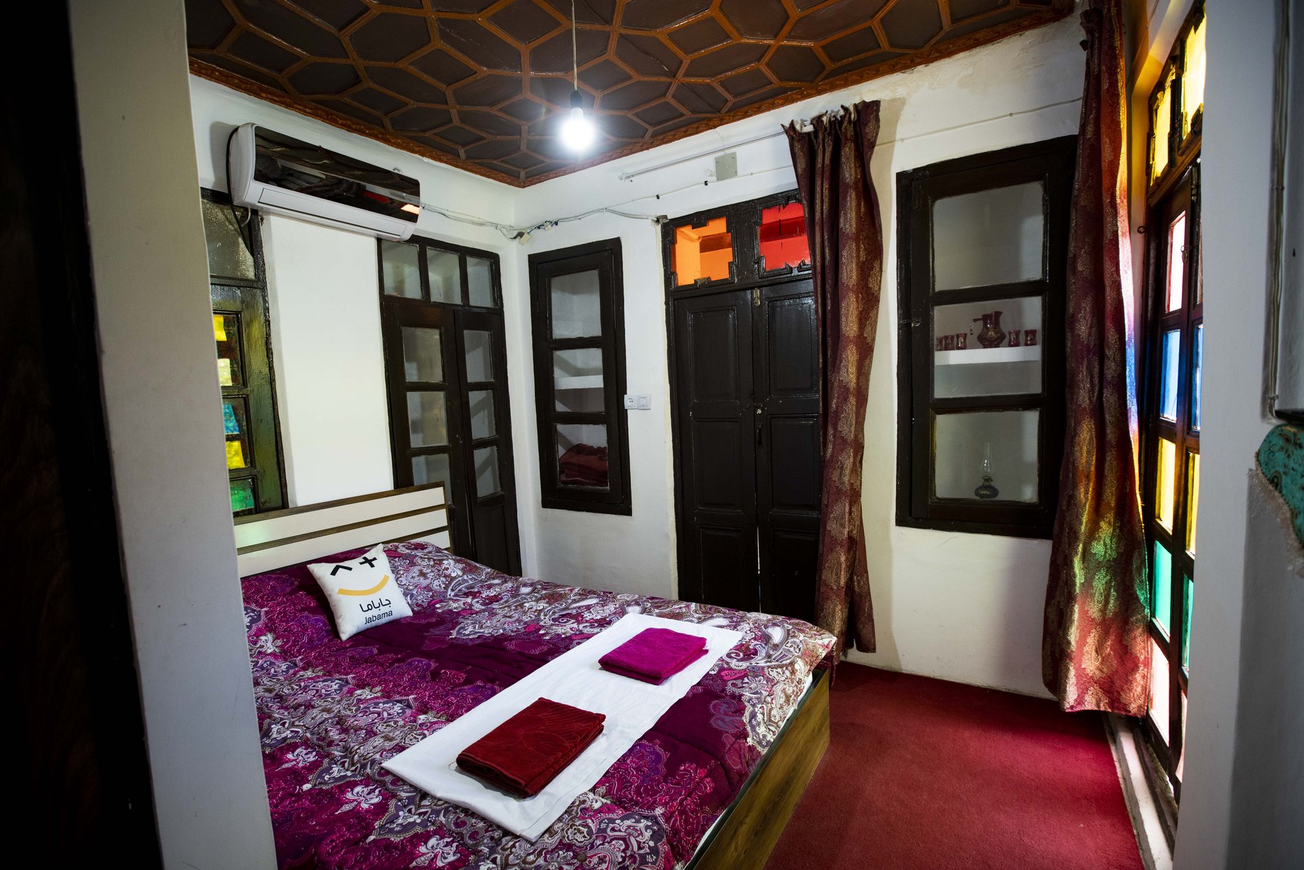 بومگردی عمارت قاجاریه - واحد یک دری بالا