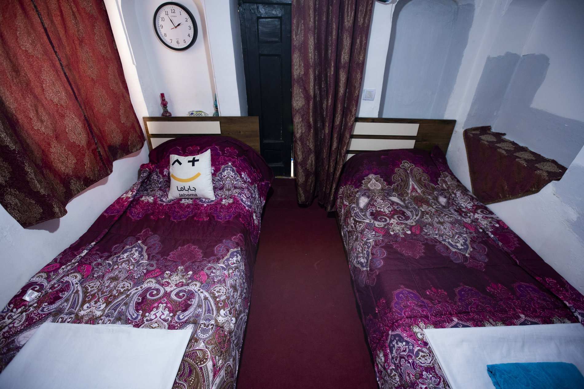 بومگردی عمارت قاجاریه - واحد سه دری همکف