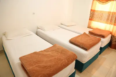 آپارتمان دوخوابه سام 1 واحد 3