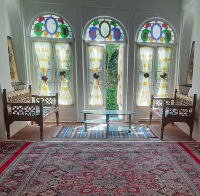 بومگردی عمارت بانو - واحد سه دری