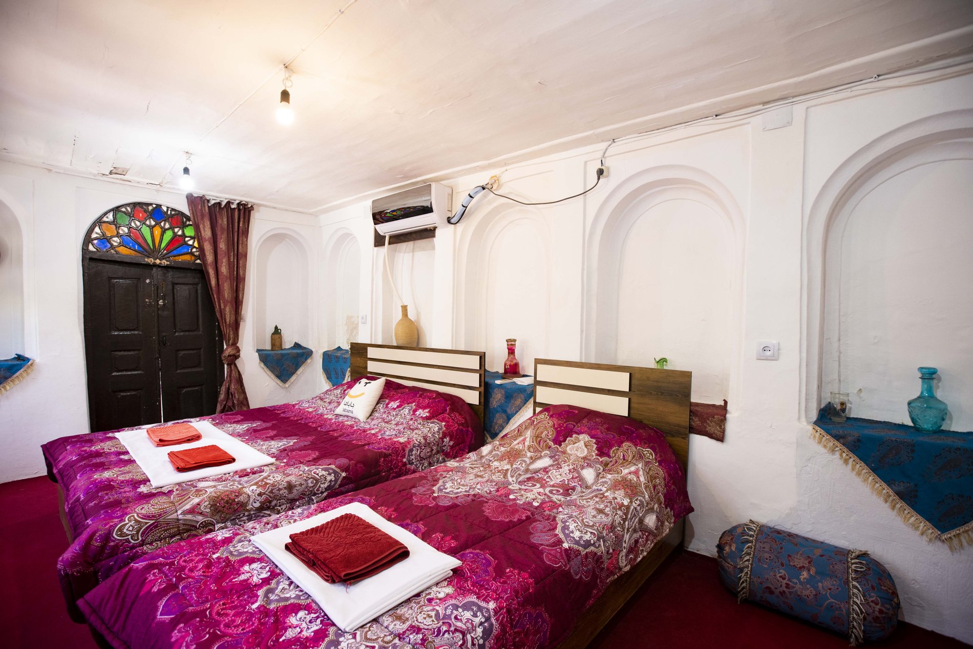 عمارت قاجاریه - واحد پنج دری