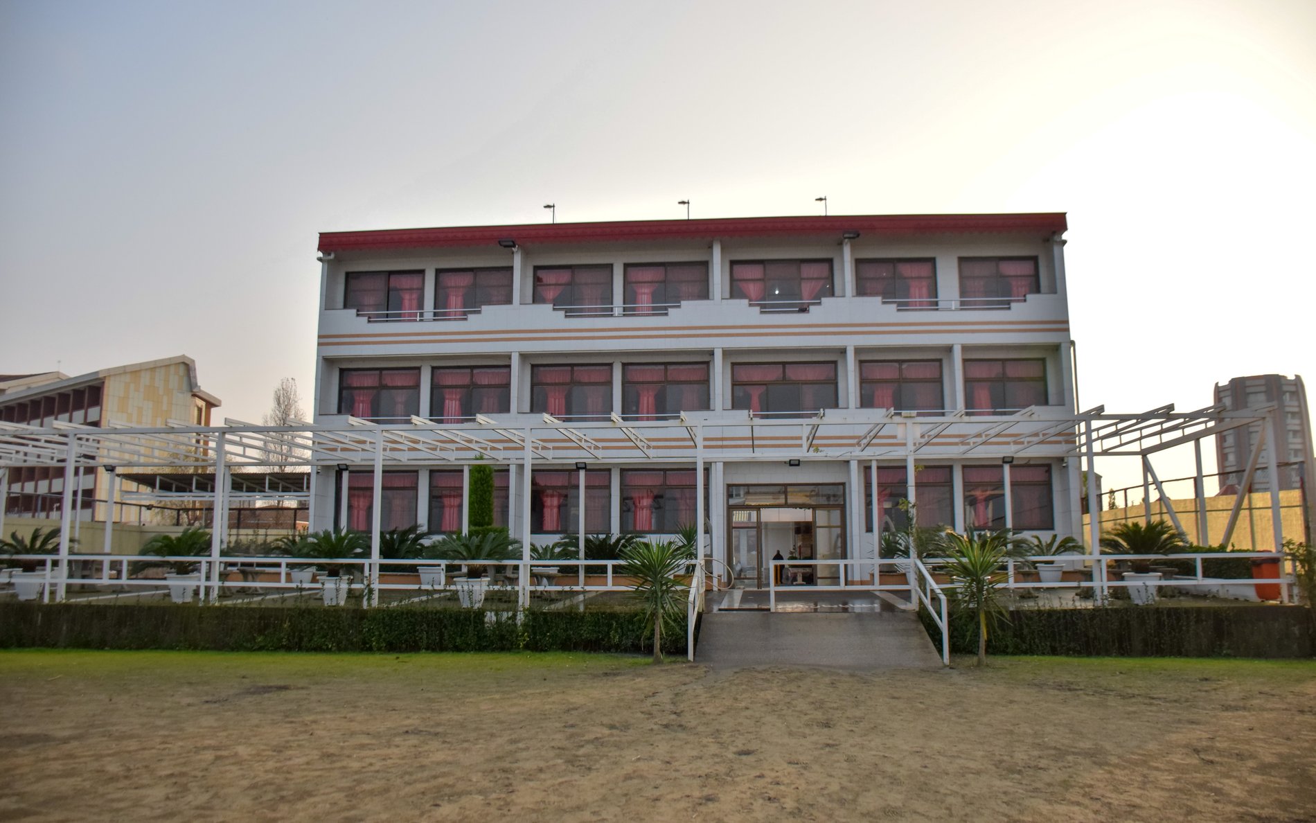 دوخوابه پنج تخت ساحلی امیرسرا