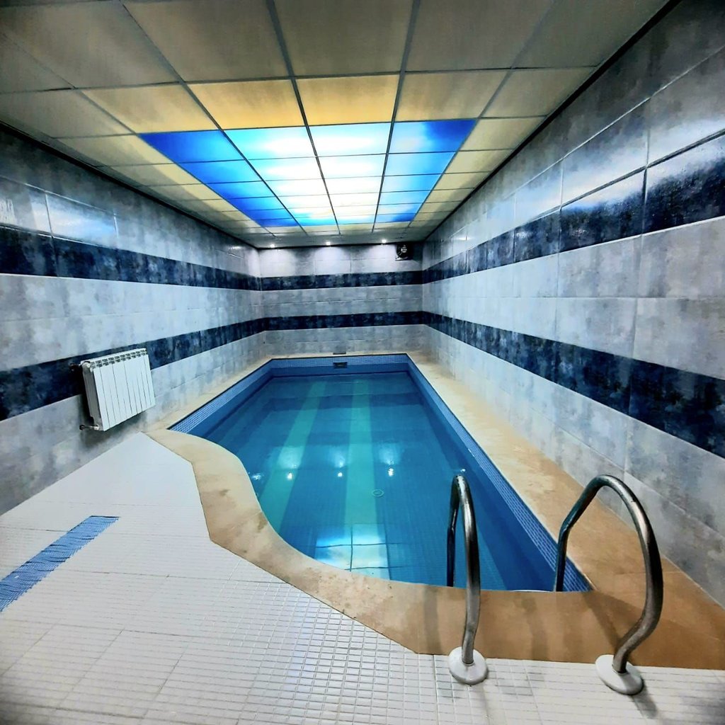 سه خوابه استخردار آبگرم باغ شادسر