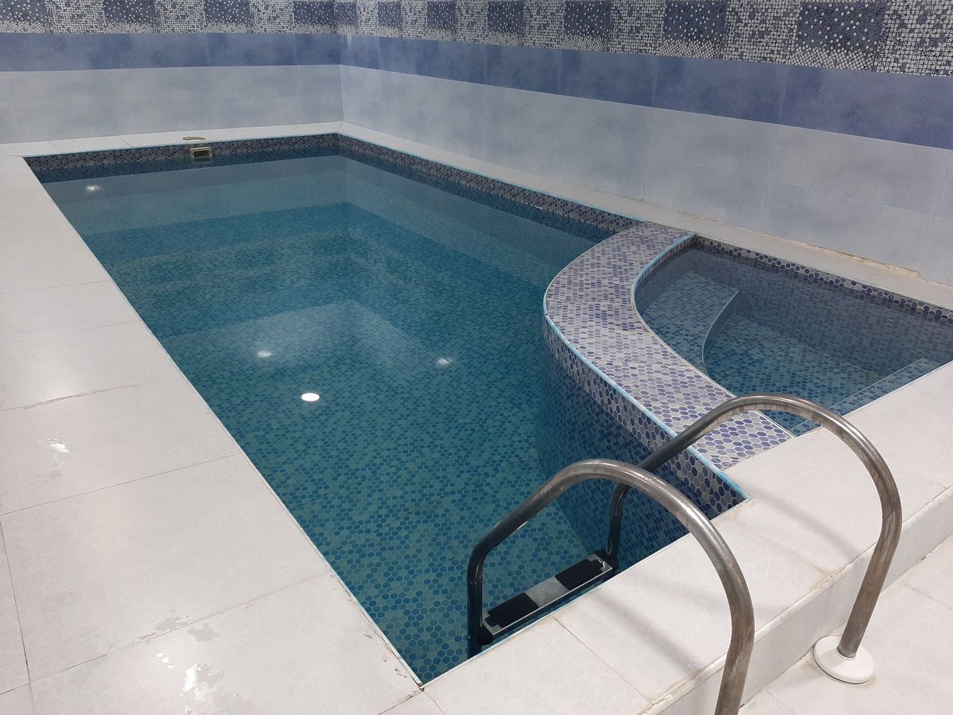 ویلا دوخوابه دوبلکس استخردار آبگرم ماهلین