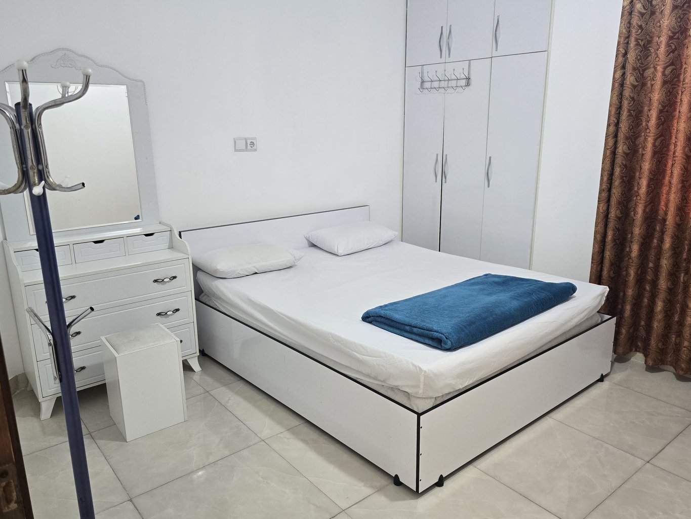 آپارتمان دوخوابه سجادی واحد ۲