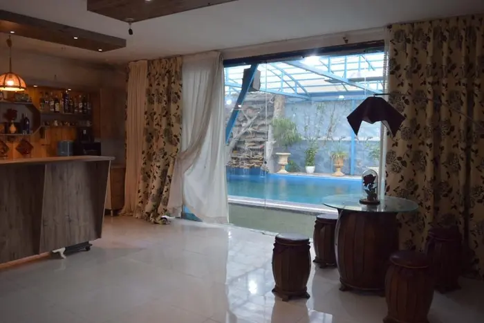 ویلا سه خوابه تریپلکس استخردار آبگرم ناز