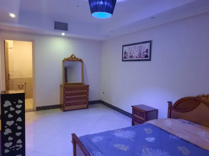 یک خوابه نگین عظیمیه - اتاق خواب