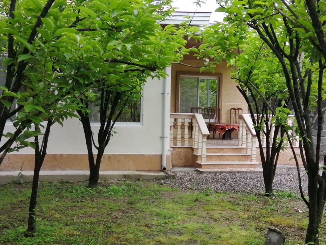 دوخوابه باغ مامان