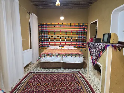 بومگردی خونه ایوونی - واحد سه دری