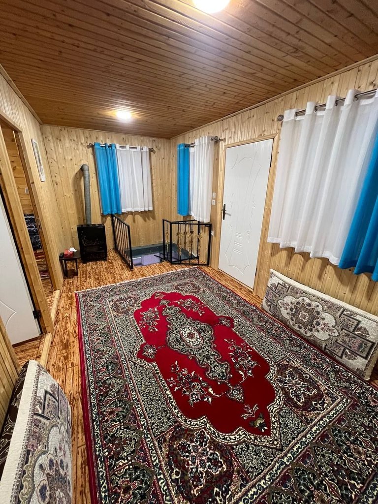 دوخوابه چوبی سیاهمرد