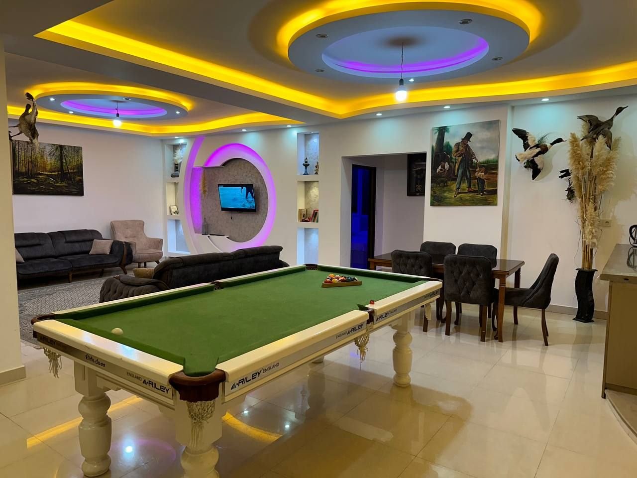 ویلا چهارخوابه استخردار آبگرم جنگلی باغ سفید