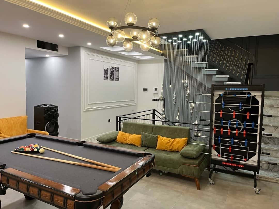 چهارخوابه تریپلکس استخردار آبگرم بام ملک