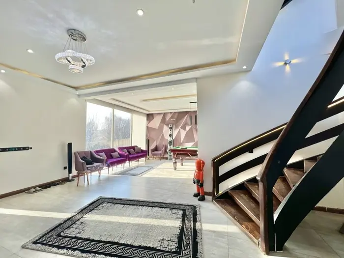 ویلا چهارخوابه تریپلکس استخردار آبگرم آس