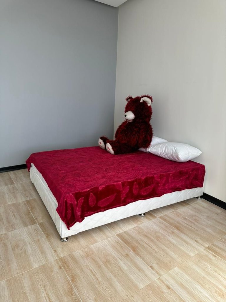 سه خوابه استخردار النا