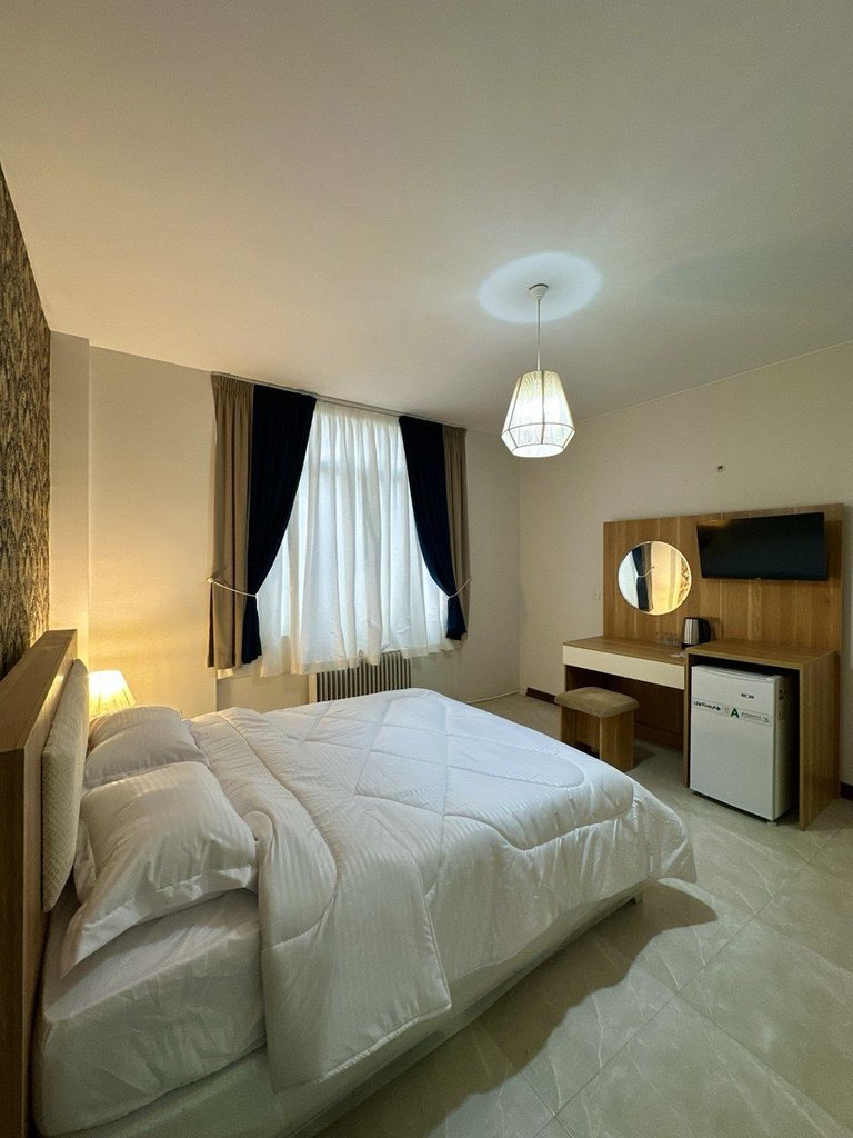 آپارتمان فلت لاولی روم فردوسی 102