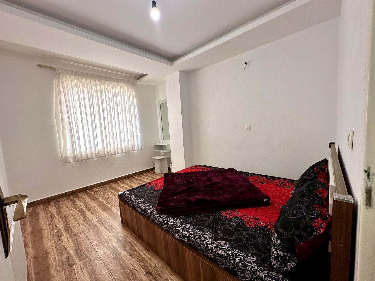 دوخوابه لاولی روم دریا واحد 702