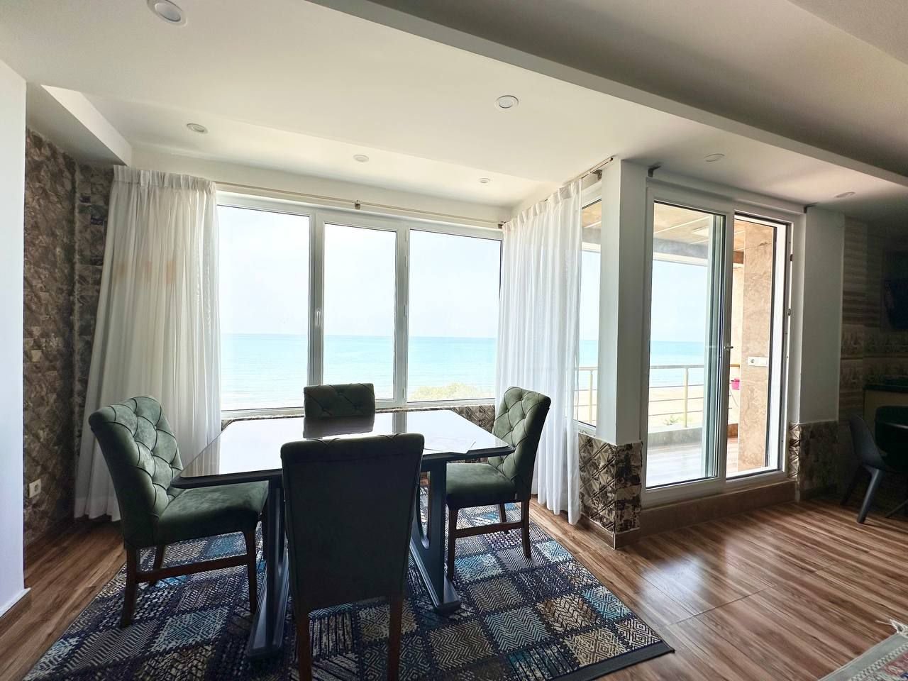 دوخوابه لاولی روم دریا واحد ۶۰۲