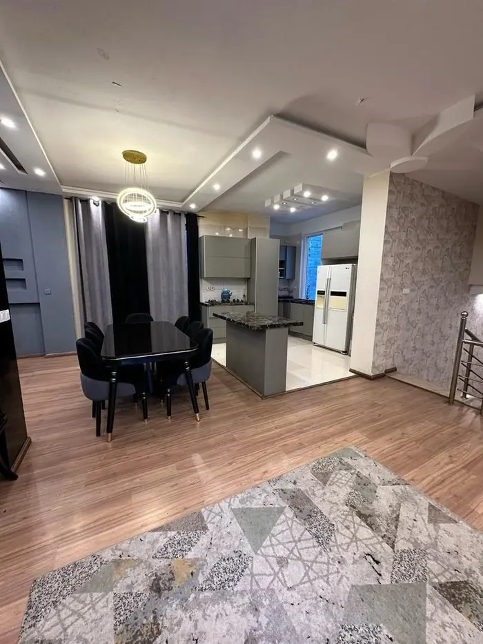 ویلا چهارخوابه استخردار آبگرم آنتیک