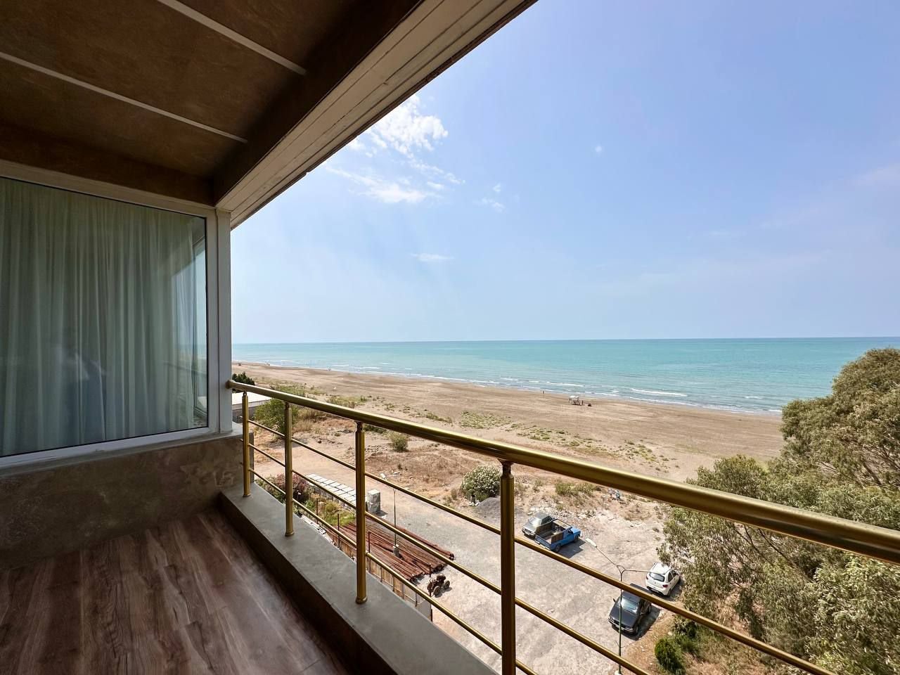 دوخوابه لاولی روم دریا واحد ۴۰۲