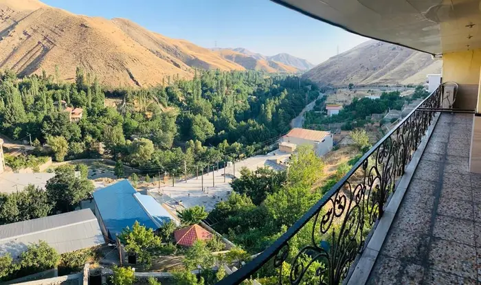 سه خوابه- استخر آبگرم لاکچری