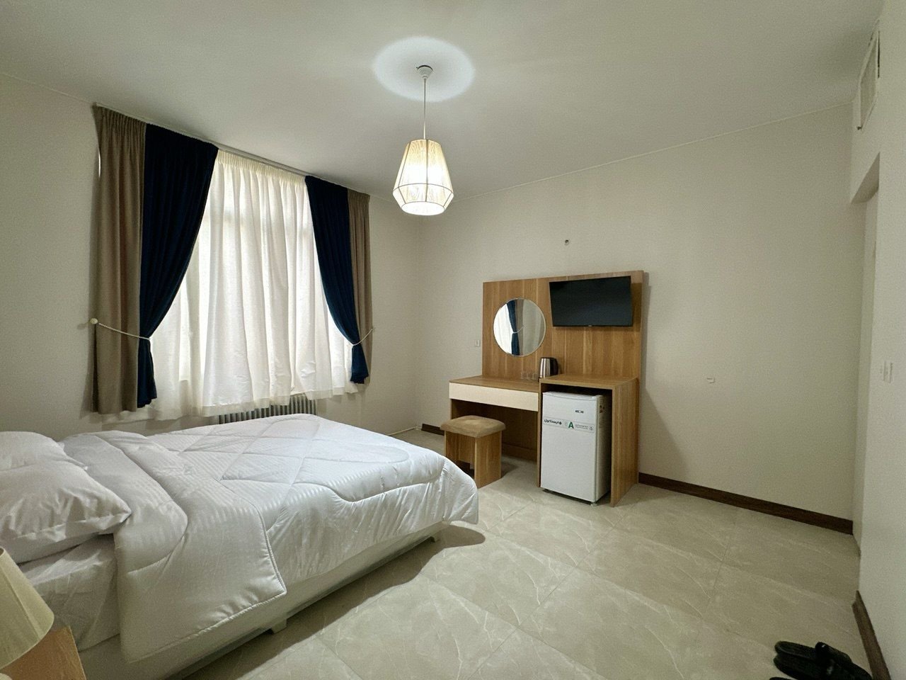 آپارتمان فلت لاولی روم فردوسی 102