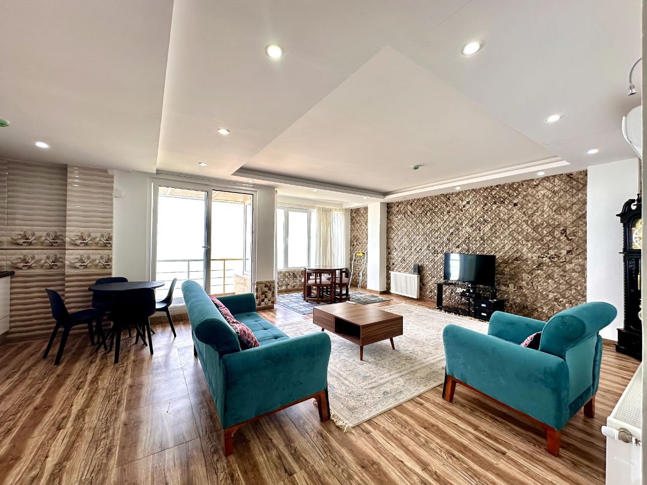 دوخوابه لاولی روم دریا واحد 702