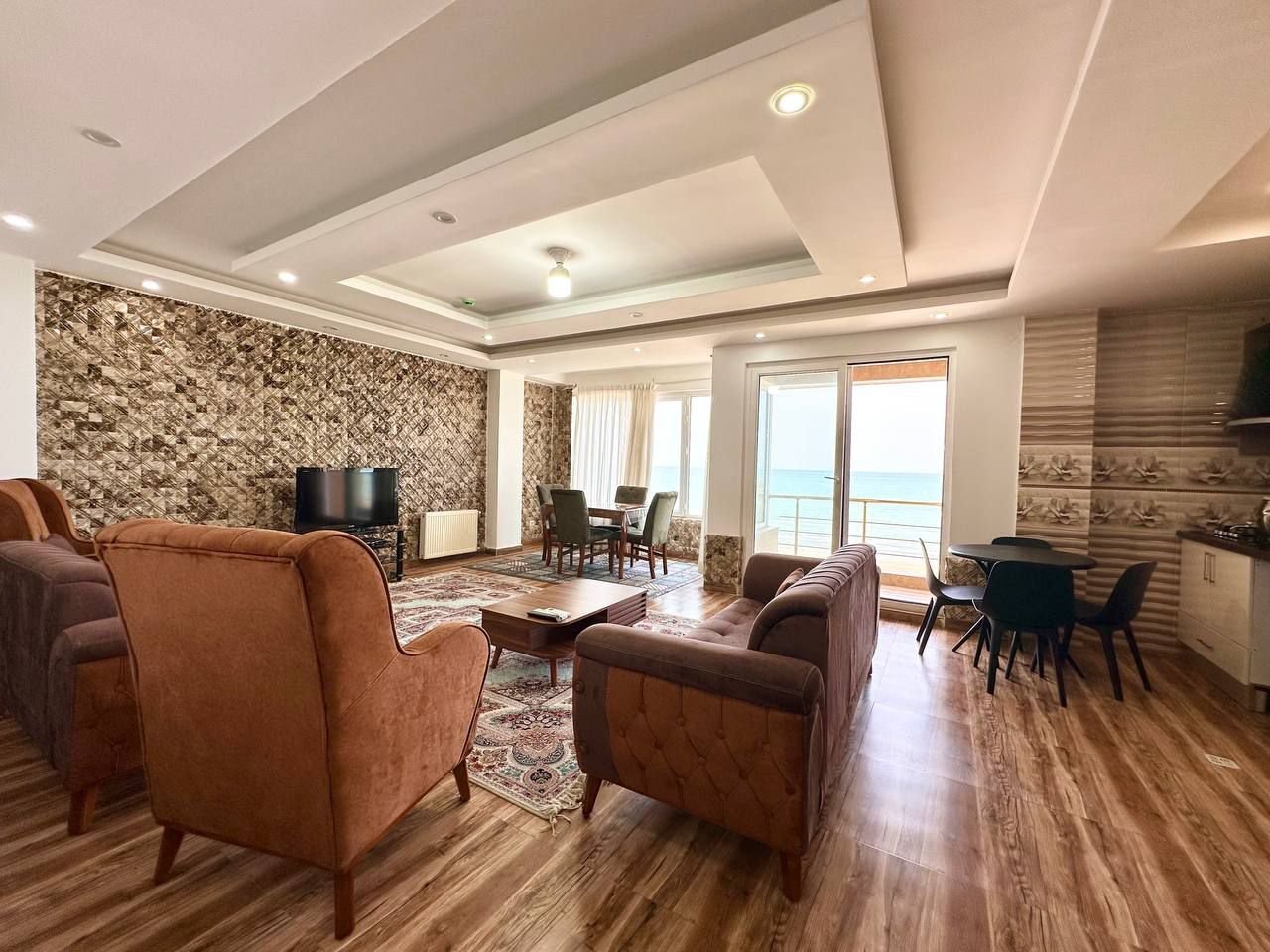 دوخوابه لاولی روم دریا واحد ۴۰۲