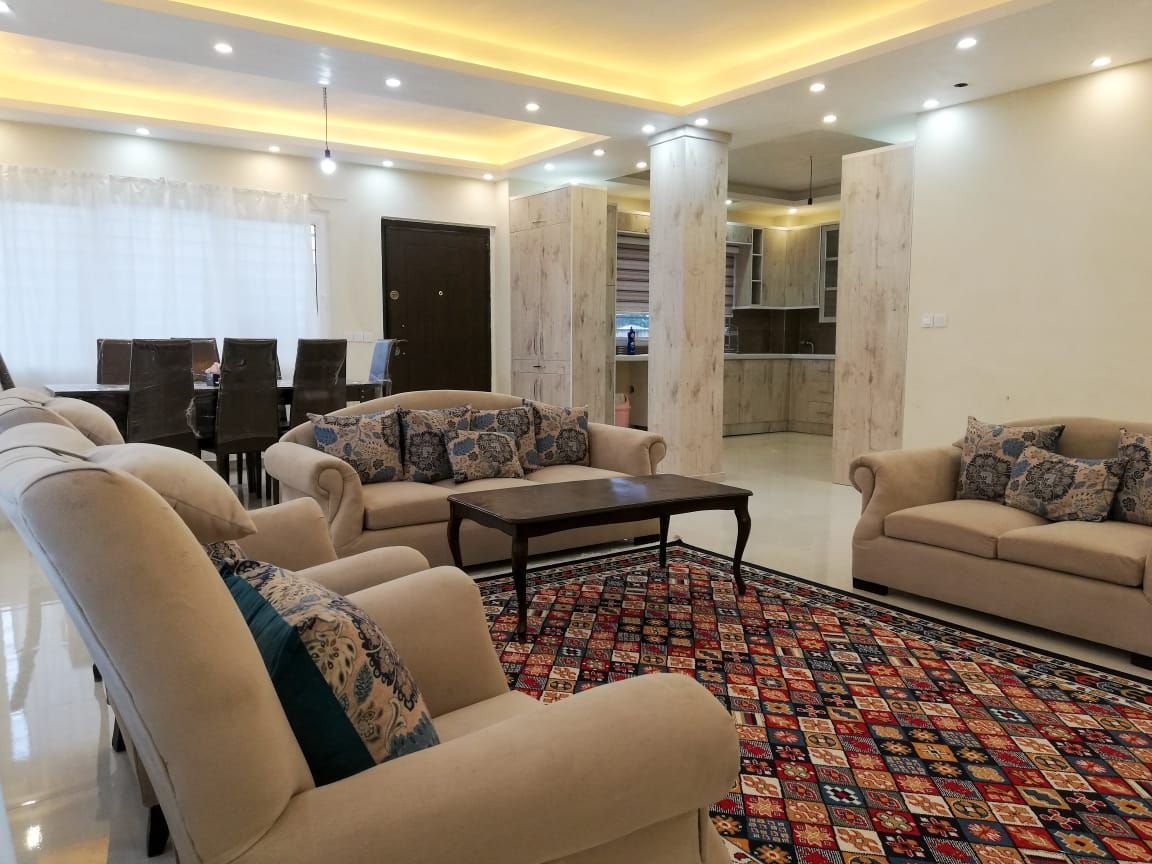 آپارتمان سه خوابه مکارود - پذیرایی