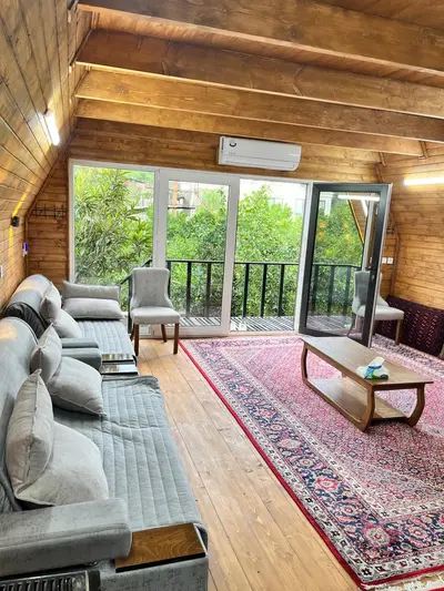 کلبه یک خوابه سوئیسی بهشت پدری واحد هما