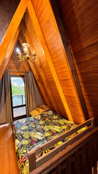 کلبه یک خوابه سوئیسی جکوزی دار بهشت پدری