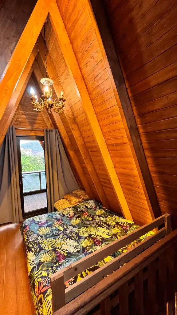 کلبه یک خوابه سوئیسی جکوزی دار بهشت پدری