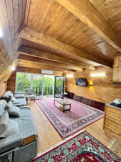 کلبه یک خوابه سوئیسی بهشت پدری واحد هما