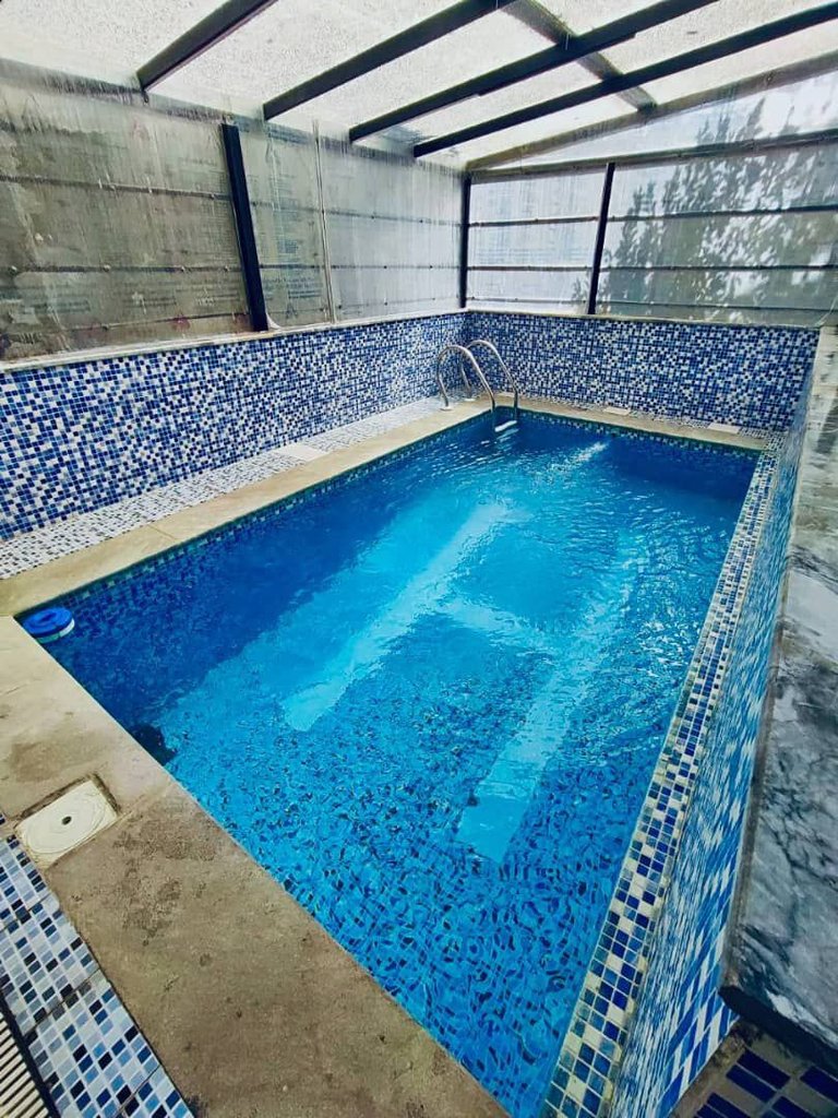 ویلا یک خوابه استخردار آبگرم نگین 2