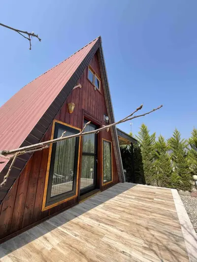 کلبه یک خوابه سوئیسی آریامن