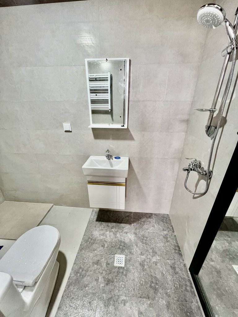 کلبه یک خوابه سوئیسی جکوزی دار بهشت پدری لیراتا