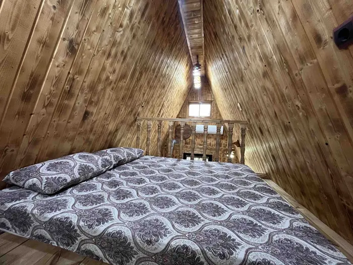 کلبه یک خوابه سوئیسی آریامن - اتاق زير شيروونى