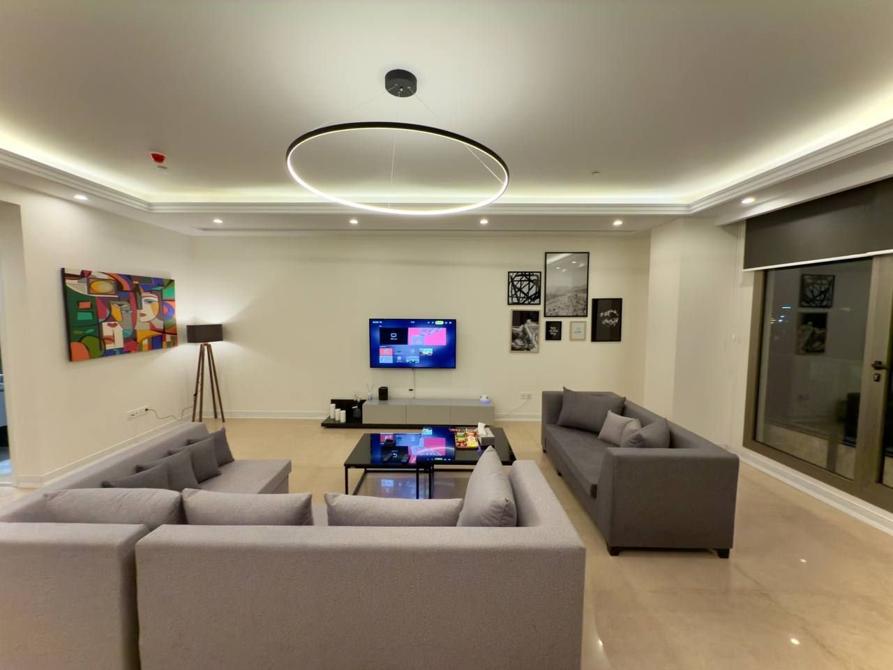 آپارتمان دوخوابه نیاوران ۲