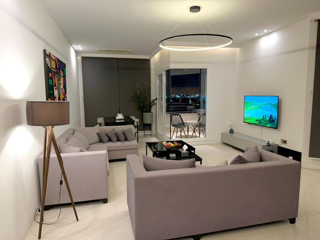 آپارتمان دوخوابه برج دریاچه