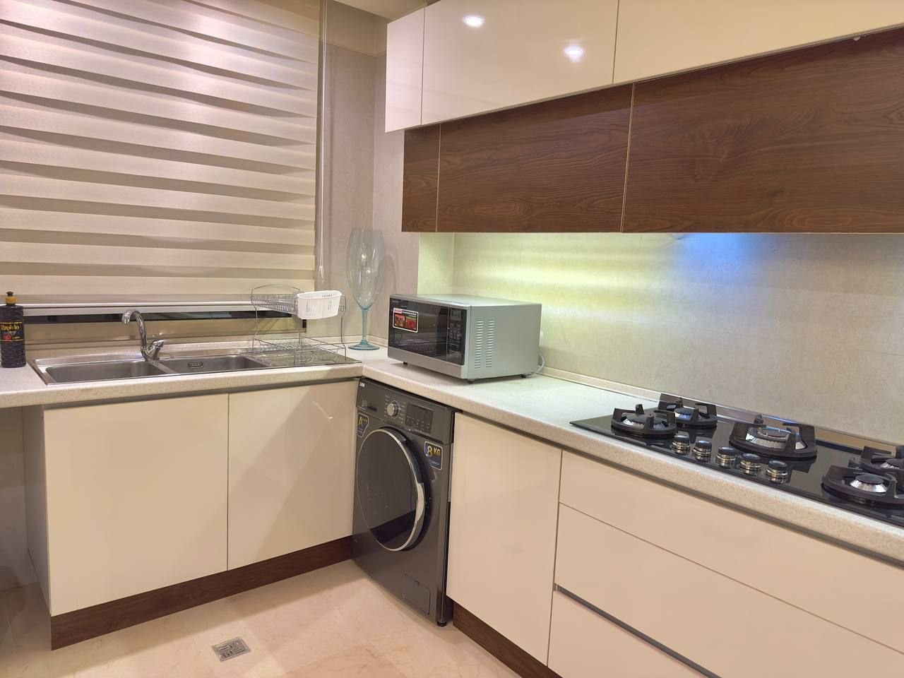 آپارتمان دوخوابه فرشته الهیه ۲