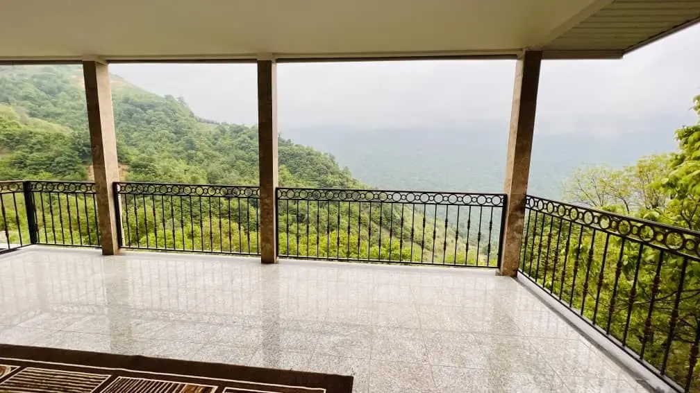 ویلا دوخوابه خاک پیرزن - تراس