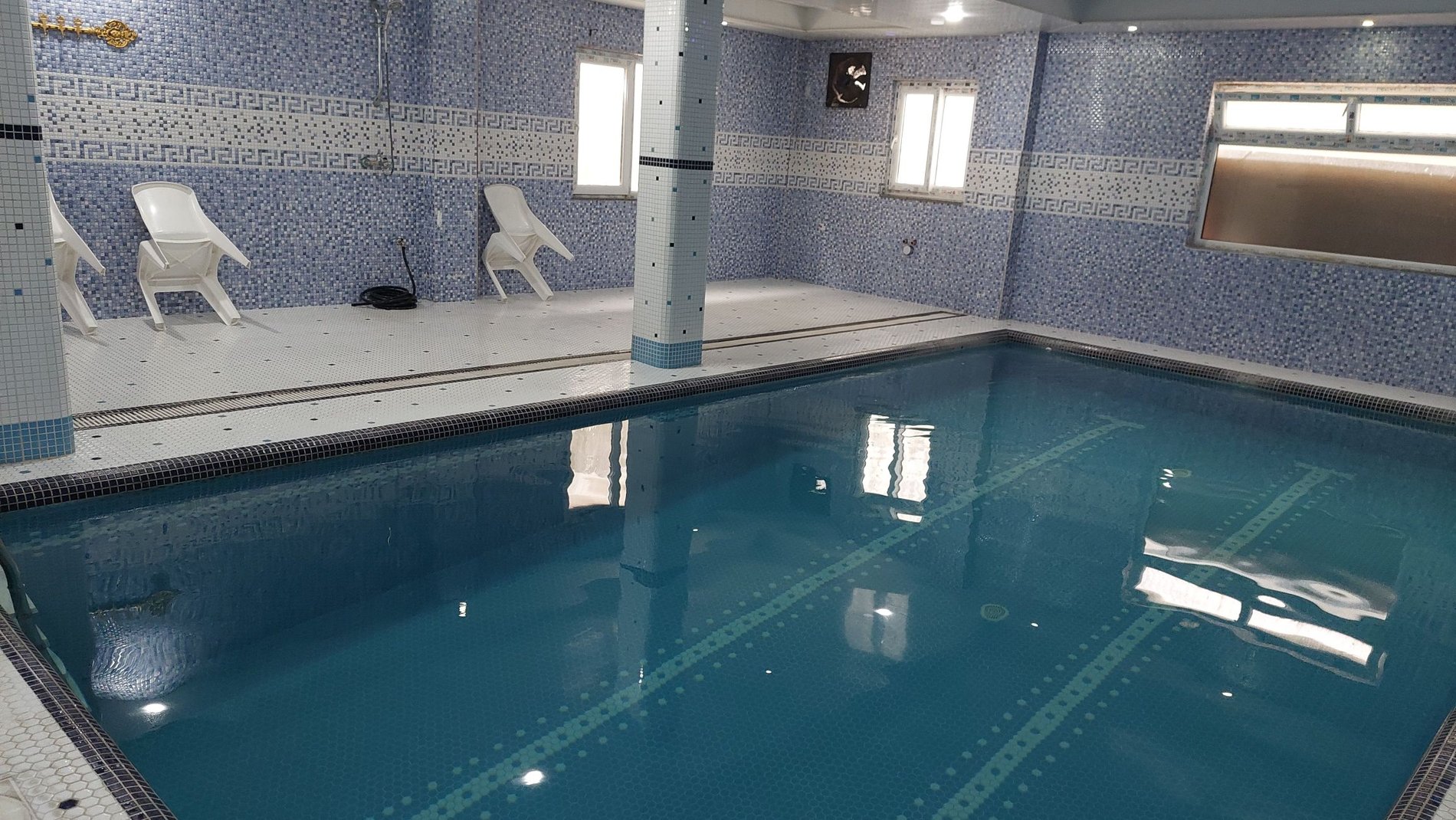 ویلا دوخوابه دوبلکس استخردار میخک