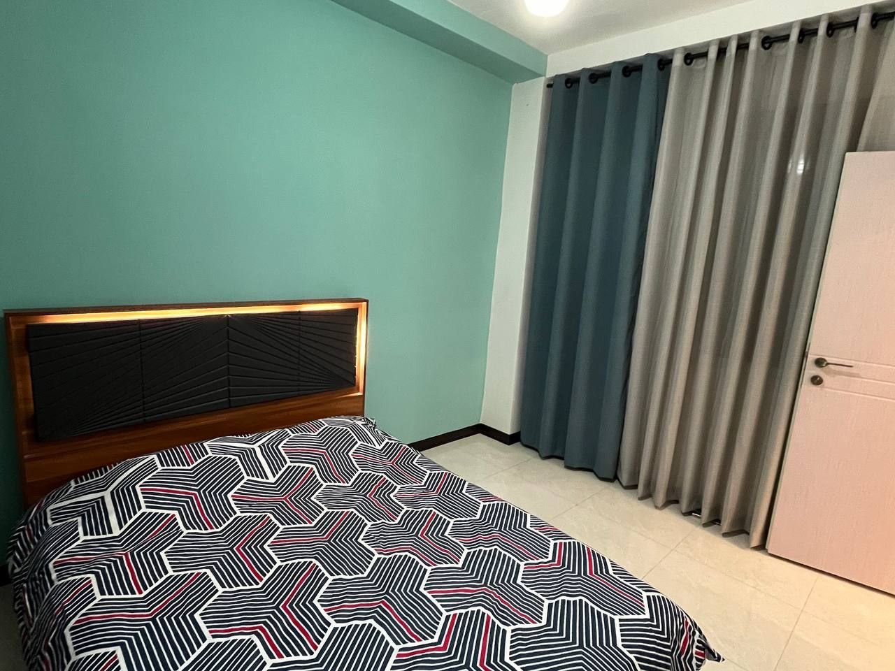 دوخوابه استخردار آبگرم ولیعصری