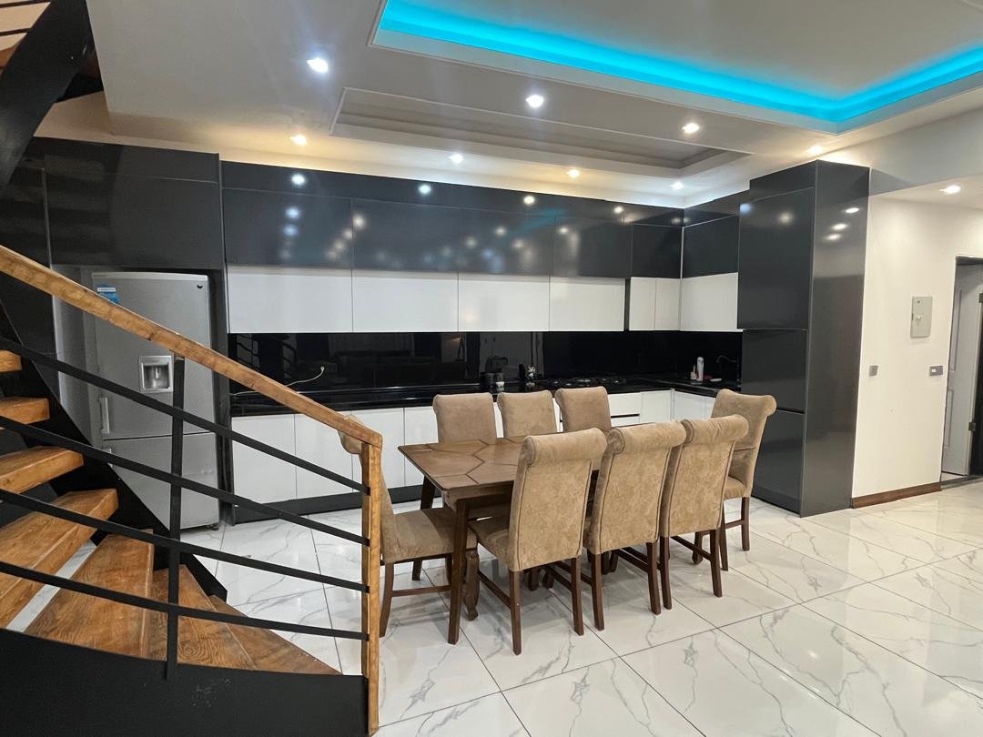 ویلا ۳خوابه دوبلکس استخر سرپوشیده‌ابگرم با بیلیارد ولیعصر ۲