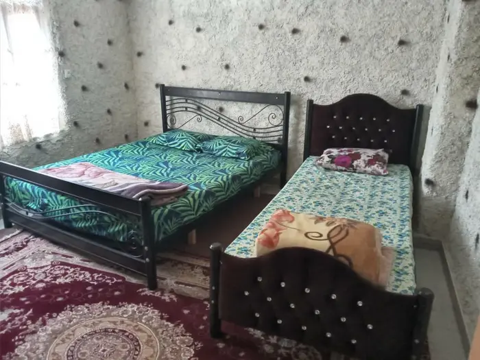 سوئیت یک خوابه سرافراز - اتاق خواب دوتخته