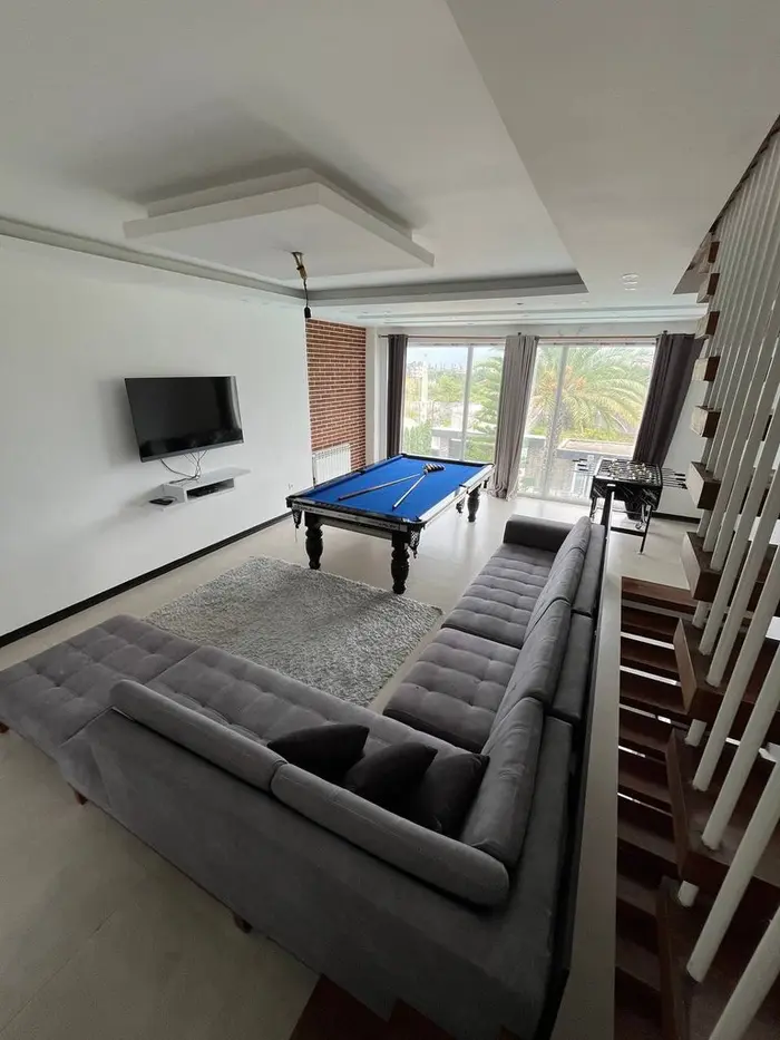 ویلا پنج خوابه تریپلکس استخردار آبگرم یاس