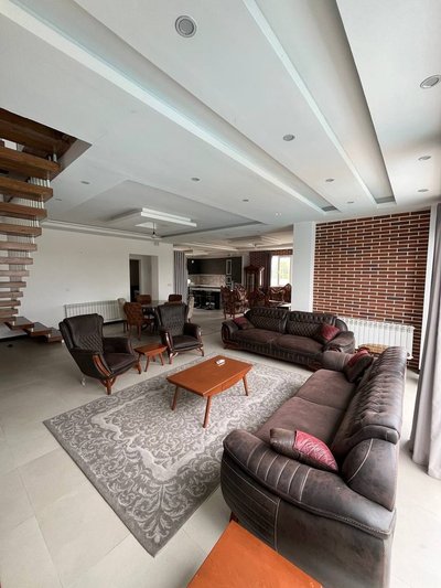 ویلا پنج خوابه تریپلکس استخردار آبگرم یاس