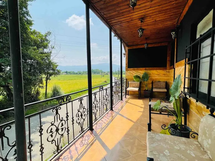 ویلا دوخوابه سپردان - چشم انداز زیبای بالکن بالا