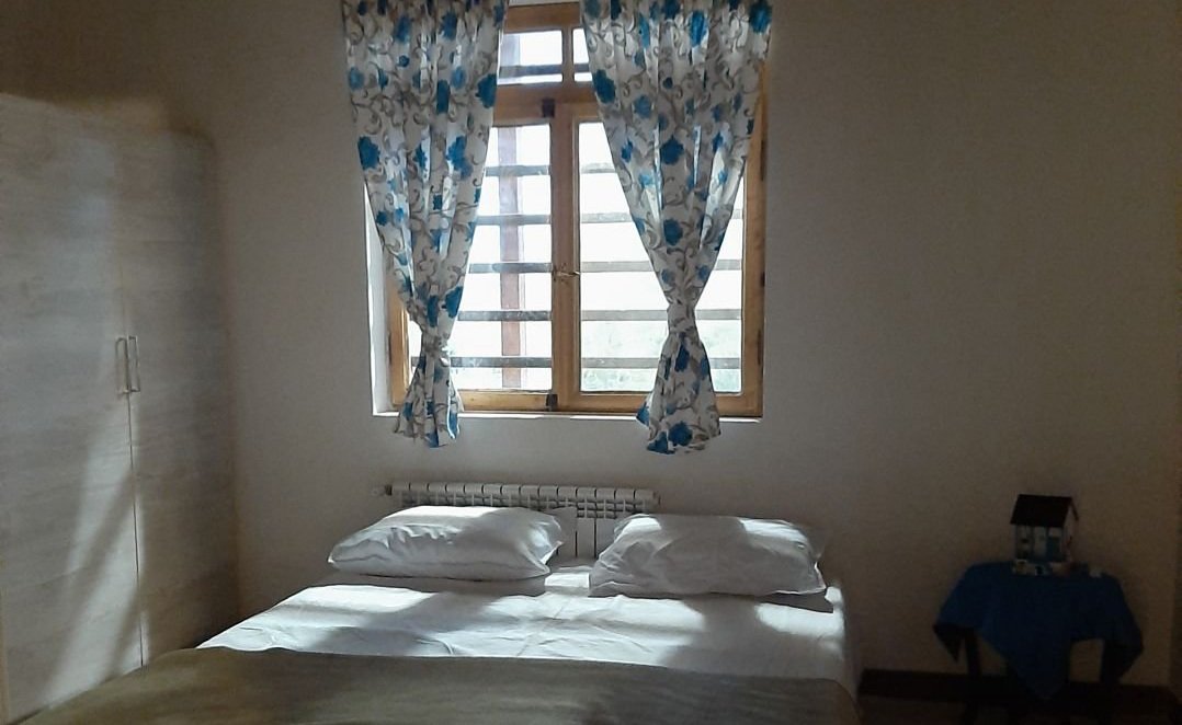 ویلا یک خوابه باغ سنتی