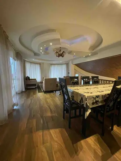 ویلا چهارخوابه تریپلکس استخردار هنرمند